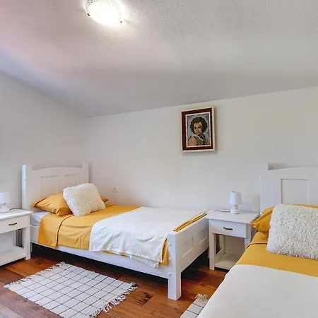 Feriehus Mit Privatem Pool Und Viel Privatsphare