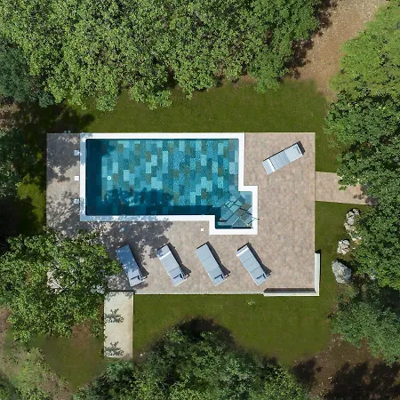 Feriehus Mit Privatem Pool Und Viel Privatsphare Medulin